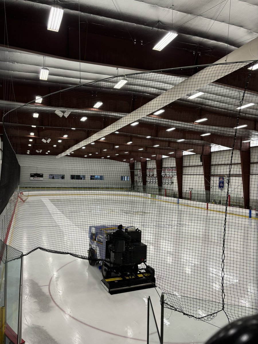 Andrew Golden (@a_golden12) on Twitter photo Glad to be back in Bedford for some Thursday morning EHL action between the <a href="/Wizards_EHL/">East Coast Wizards</a> and the Boston Jr. Eagles.
Both teams looking to lock in their seeds for the first round of the EHL playoffs coming up.
Tune in for what should be a good one on FloSports. Glad to be back in Bedford for some Thursday morning EHL action between the <a href="/Wizards_EHL/">East Coast Wizards</a> and the Boston Jr. Eagles.
Both teams looking to lock in their seeds for the first round of the EHL playoffs coming up.
Tune in for what should be a good one on FloSports.