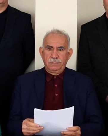 Soldaki haksızca idam edilmeseydi

Sağdaki zaten hiç ortaya çıkmayacaktı.