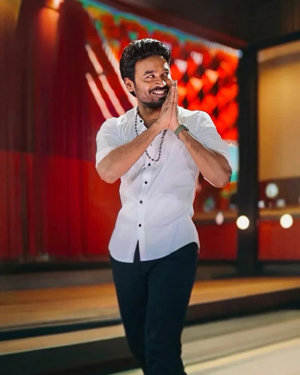 Thalaivan D in Mr white look ❤️

#Neek #NilavukuEnmelEnnadiKobam  #Dhanush