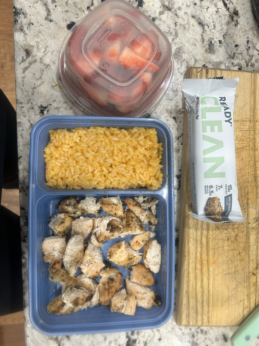 LoloWhitten's tweet image. D1 Goals➡️Here to #OutworkEveryone
It’s not what you dream; it’s what you do
(Even it’s an hr on the stair master😅)

Committed to my growth✔️
Daily Meal Prep✔️
160g Protein daily✔️
Daily Pilates✔️
Daily Lifting✔️ 
Weekly Hitting Lessons w/Trotter✔️
Daily Drills✔️
Weekly…