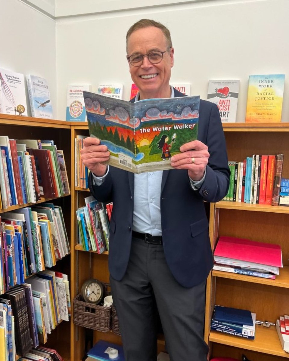Our faculty members are soaking up the last days of "I LOVE TO READ MONTH" with some of their favourite books. Whether it's inspiring young minds in the classroom or diving into a favorite book, this month is a celebration of the power of literacy.