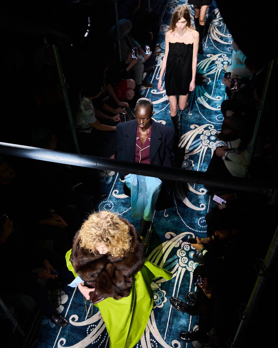 Looks from the @prada show during the #MWF Fall / Winter 2025-26.
Watch the show on milanofashionweek.cameramoda.it

Photo credits: Launchmetrics