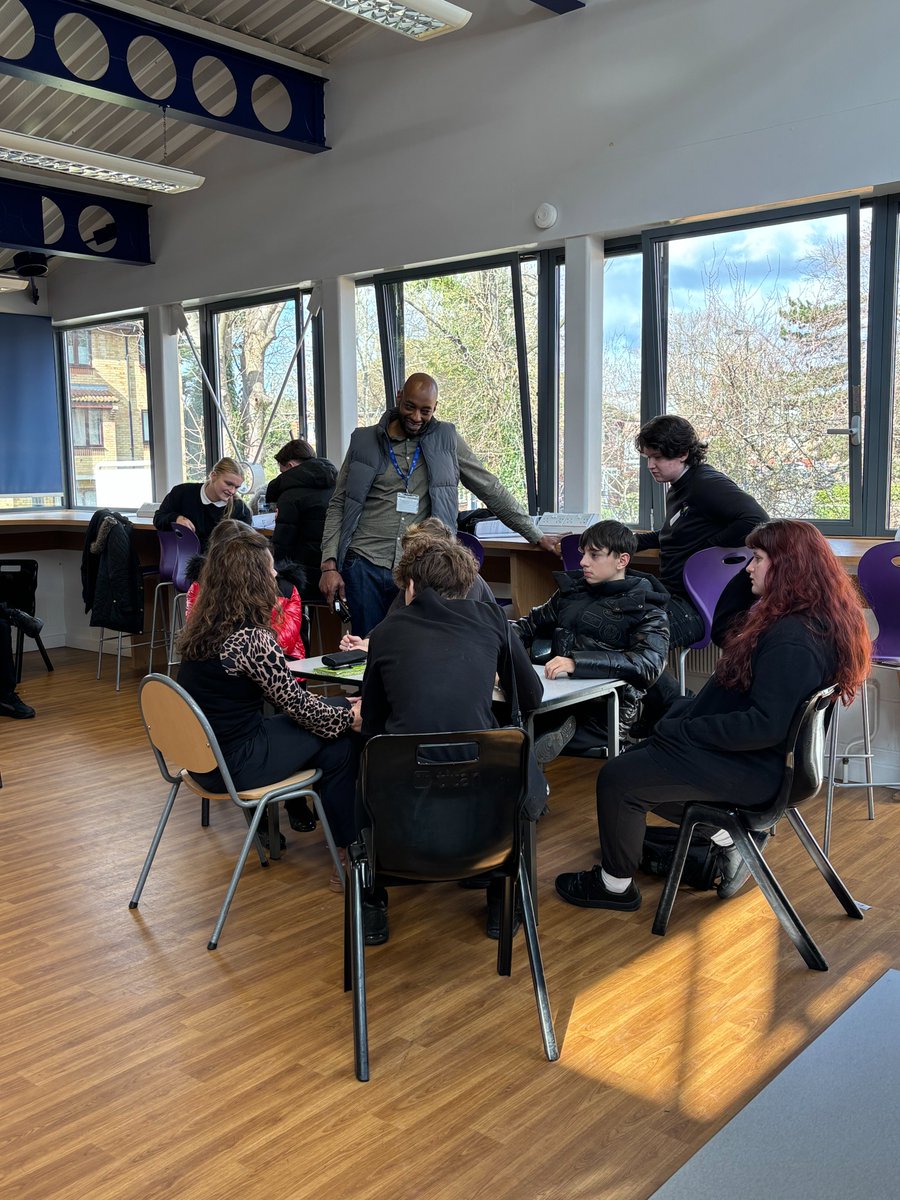 Great to be at The Write Time School earlier today and host our “What’s My Job?” workshop!🌟 

Thank you to our amazing volunteers for dedicating their time and energy to make this event a success. It was inspiring to see the students’ curiosity about different career paths. 🙌