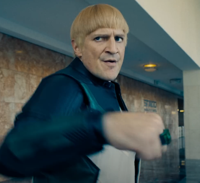 DCUExperience's tweet image. Hal Jordan has a very different ring from Guy Gardner's and I absolutely love it. Looks like something he could wear in public all the time without drawing much attention. Goes great with his style as well!