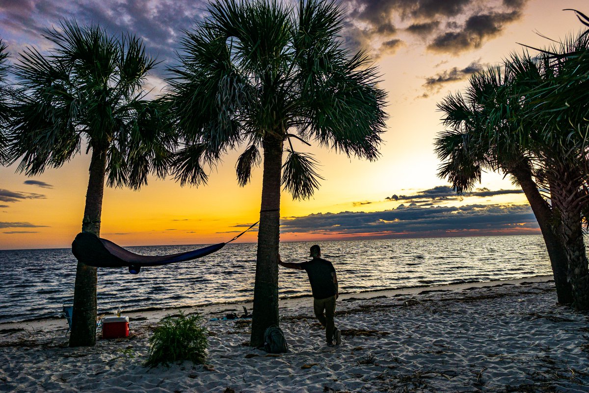 “Our life is frittered away by detail. Simplify, simplify.”

― Thoreau
📸Erik Rittenberry