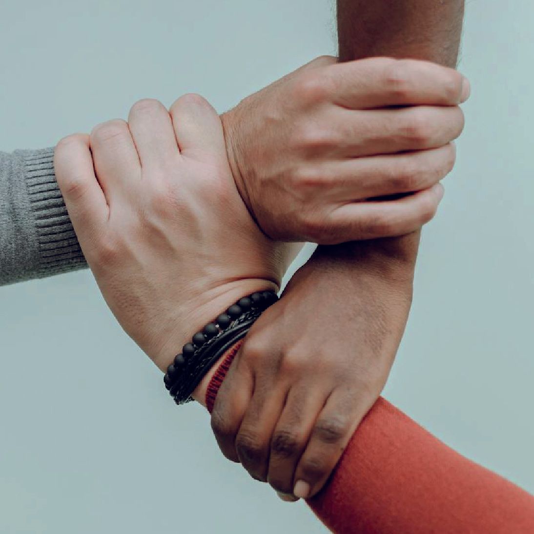 Hoy celebramos el Día Mundial de las ONGs resaltando la dedicación, entrega, esfuerzo y solidaridad de las ONGs con las que colaboramos 🤝 ⁠ como Mensajeros de la Paz, Soñar Despierto, Aldeas Infantiles, ACCEM, Netwomening y SGAE.
⁠
¡Juntos somos mejores, juntos llegamos más!