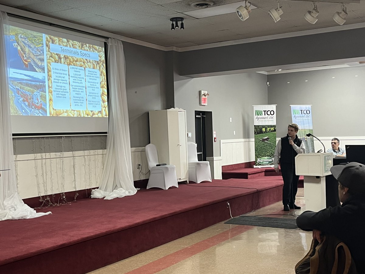 TCO GROWER MEETING
Richard Kricsfalusy from P&amp;H talking new Picton Grain Terminals🌾