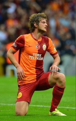 Ertuğrul İbrahimoviç tweet media