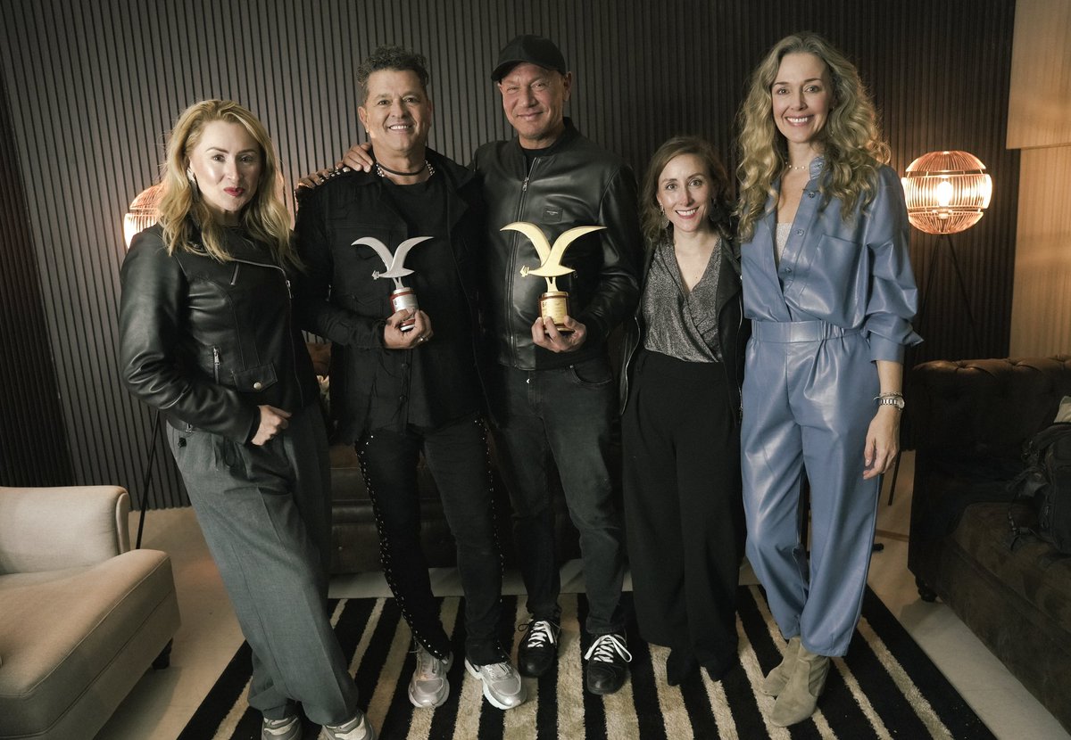 <a href="/elfestival/">Festival de Viña del Mar</a> <a href="/SebastianYatra/">Sebastian Yatra</a> <a href="/ClaudiaElena/">AsanClaudia</a> 9.⁠ ⁠⁠Mi equipo, mi respaldo, gracias❤️ <a href="/WalterKolm/">Walter Kolm</a>  <a href="/ANAIDQUIJADA/">ANAID Q</a> <a href="/PaoEspanaPress/">Paola España Press / Comunicaciones Estratégicas</a> <a href="/ClaudiaElenaV/">Claudia Elena</a> #LaQuintaEnLaQuinta <a href="/elfestival/">Festival de Viña del Mar</a>