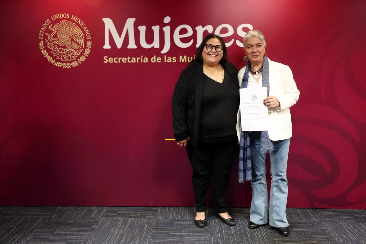 Citlalli Hernández Mora (@citlahm) on Twitter photo Con enorme gusto les informo que desde el 15 de febrero nuestra querida <a href="/elviraconcheiro/">Elvira Concheiro Bórquez</a> recibió el nombramiento firmado por nuestra presidenta <a href="/Claudiashein/">Claudia Sheinbaum Pardo</a> para ser la Subsecretaria de Igualdad Sustantiva de la Secretaría de las <a href="/mujeresgobmx/">Secretaría de las Mujeres</a>.
Una compañera de izquierda, Con enorme gusto les informo que desde el 15 de febrero nuestra querida <a href="/elviraconcheiro/">Elvira Concheiro Bórquez</a> recibió el nombramiento firmado por nuestra presidenta <a href="/Claudiashein/">Claudia Sheinbaum Pardo</a> para ser la Subsecretaria de Igualdad Sustantiva de la Secretaría de las <a href="/mujeresgobmx/">Secretaría de las Mujeres</a>.
Una compañera de izquierda,