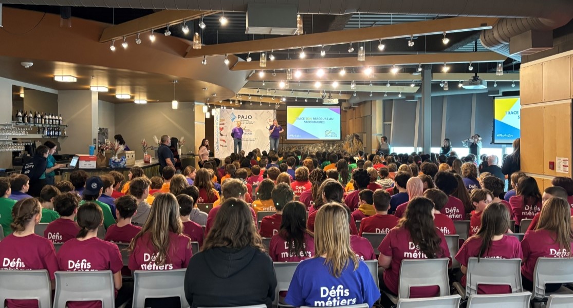 collegeboreal's tweet image. Plus de 250 élèves du @CSCNouvelOn découvrent, à Boréal, les nombreuses possibilités de carrière dans les métiers. Bravo au comité organisateur d’aider la jeunesse ontarienne à entrevoir un avenir professionnel prometteur!
👉 tinyurl.com/n3hjbxsv
#ONfr #UnChoixQuiChangeTout