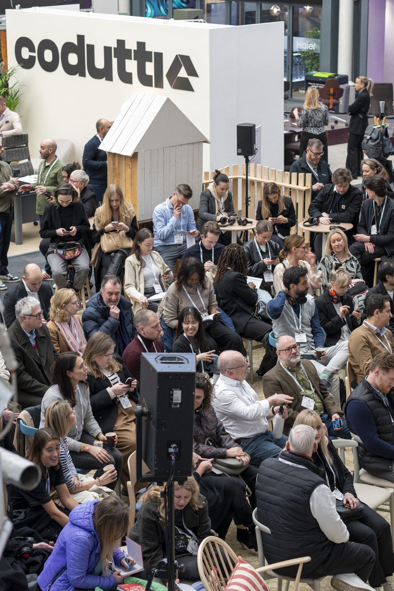 WorkspaceShowUK's tweet image. 🔊 DID YOU SEE what&apos;s going down at Workspace Design Show?! 👀🔥

From new innovations to unmissable talks and power-packed networking, day two is next level! And guess what? There’s still time to be part of it! 🚀

#WorkspaceDesignShowLondon #LastChance