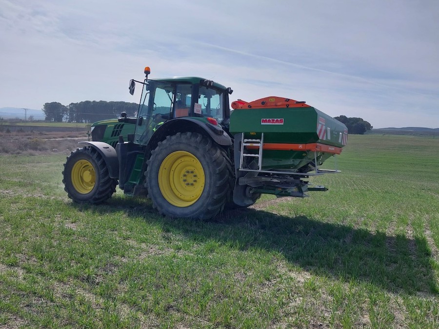 Vida Rural (@vrural) on Twitter photo 🚜MECANIZACIÓN 🚜
Dosificación variable de #fertilizantes en cultivos extensivos mediante mapas prescriptivos
✍️ AA. VV. | Escuela Politécnica Superior de Huesca. Universidad de Zaragoza
Más información 👇
agronegocios.es/vida-maq/prueb…
<a href="/unizar/">Universidad Zaragoza</a> <a href="/EPSunizar/">Escuela Politécnica Superior</a> 🚜MECANIZACIÓN 🚜
Dosificación variable de #fertilizantes en cultivos extensivos mediante mapas prescriptivos
✍️ AA. VV. | Escuela Politécnica Superior de Huesca. Universidad de Zaragoza
Más información 👇
agronegocios.es/vida-maq/prueb…
<a href="/unizar/">Universidad Zaragoza</a> <a href="/EPSunizar/">Escuela Politécnica Superior</a>