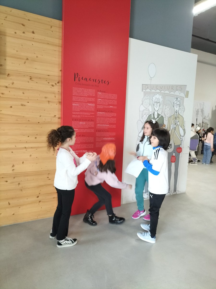 NúriaE MDC 🎶🎶 (@musicamdcprat) on Twitter photo Moltes gràcies <a href="/picacrestes/">Picacrestes El prat</a> per la visita d'aquesta tarda a la nau i haver pogut ballar els balls del Prat amb vosaltres! <a href="/escolamdcprat/">escolamdcprat</a> Moltes gràcies <a href="/picacrestes/">Picacrestes El prat</a> per la visita d'aquesta tarda a la nau i haver pogut ballar els balls del Prat amb vosaltres! <a href="/escolamdcprat/">escolamdcprat</a>