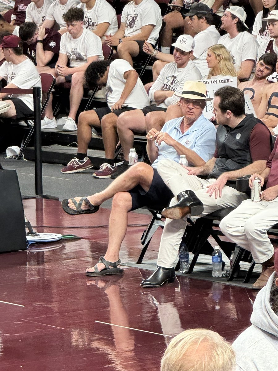 Do not be surprised if in 40 years you see me dressed like this courtside in LNC still watching OU Basketball on the bubble.