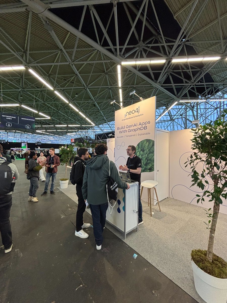 neo4j's tweet photo. Are you at #DevWorld Amsterdam? @devworld_conf
Visit us!! Booth 6C... great conversations about #GraphRAG going on here :)
#Neo4j https://t.co/wwYMsIsMlS
