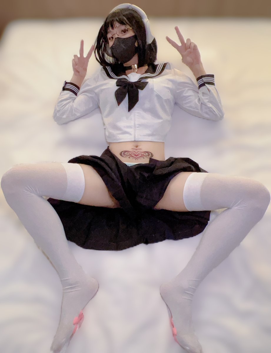 Tiico_TAT's tweet photo. #男娘
#伪娘
#男の娘ᅠ 
#雌堕
昨天发的堪堪过100浏览量，是怎么回事啊啊啊😰😰😰

Tips：土下座的话男孩子其实骨架上不太适合露出上半身，不仅仅是骨架大，更重要的是肩膀那块骨感非常明显，所以最好是穿着上衣，给人留下想象空间 https://t.co/qaGsidyP1Z