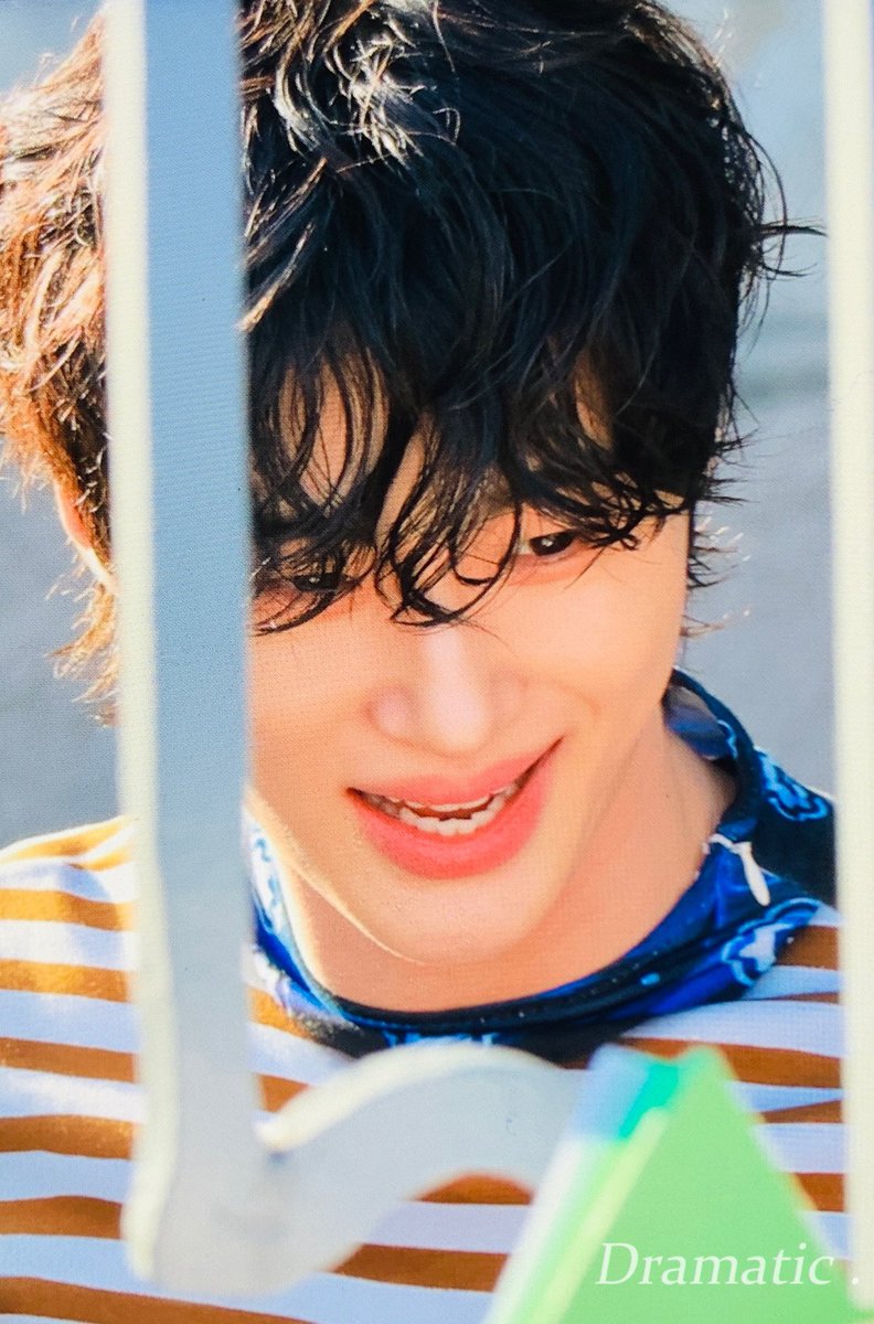 250227
야외 정원 철문 오랜만이야 ◠‿◠
<a href="/Prada/">PRADA</a> #Prada #PradaFW25 #PRADAFW25XByeonWooSeok #PRADAFW25XBWS #ByeonWooSeok #변우석