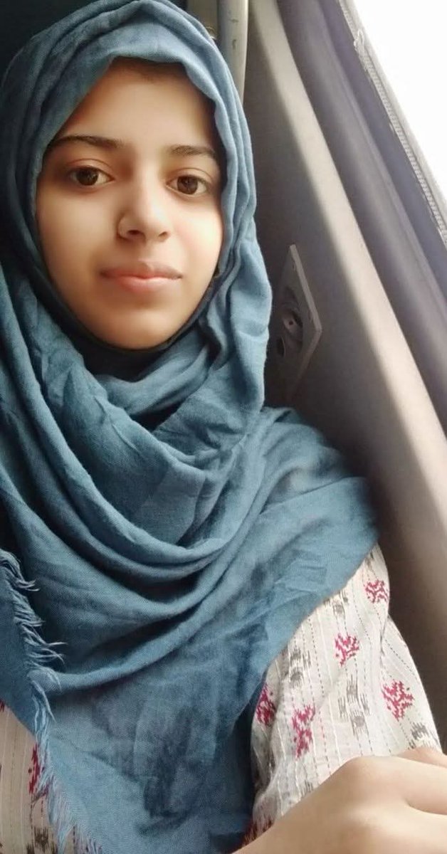 #Asslamu_alaikum______

इबादतों के अंबार लगे हों, लेकिन किसी को मुश्किल में देखकर दिल में अहसास-ए-हमदर्दी पैदा ना हो,तिजोरी की की तरफ़ हाथ ना बढ़ें तो वोह इबादतें नैकी की रूह से बिल्कुल ख़ाली हैं।
जबकि हर मजलूम की मदद के हमे इस्लाम मिला है पर खुवाईशो में गिरफ्तार है अफसोस