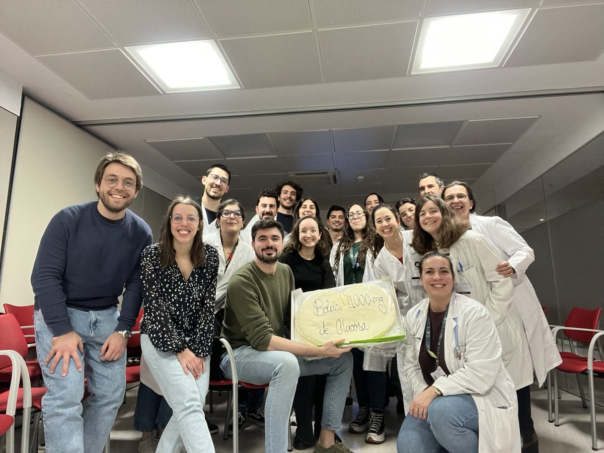 Autoinmunes-Clínic (@mas_clinic) on Twitter photo 😍 Gracias, Lara, Joshua, Ainhoa y Cívico, por elegir <a href="/MAS_Clinic/">Autoinmunes-Clínic</a> del <a href="/hospitalclinic/">Hospital Clínic</a> para vuestra formación. Ha sido un placer contar con vosotros.
¡Esperamos volver a veros pronto! 🤗
#FormaciónMédica #EnfermedadesAutoinmunes 😍 Gracias, Lara, Joshua, Ainhoa y Cívico, por elegir <a href="/MAS_Clinic/">Autoinmunes-Clínic</a> del <a href="/hospitalclinic/">Hospital Clínic</a> para vuestra formación. Ha sido un placer contar con vosotros.
¡Esperamos volver a veros pronto! 🤗
#FormaciónMédica #EnfermedadesAutoinmunes