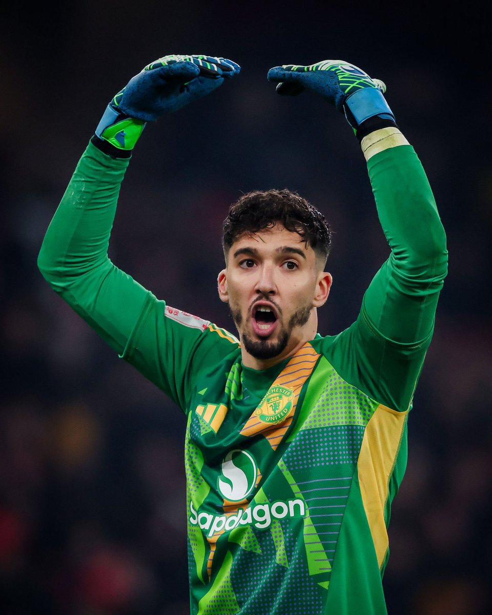 Altay Bayindir should be given a chance as our first choice goalkeeper. He can’t do any worse than Andre Onana

🇹🇷🔥