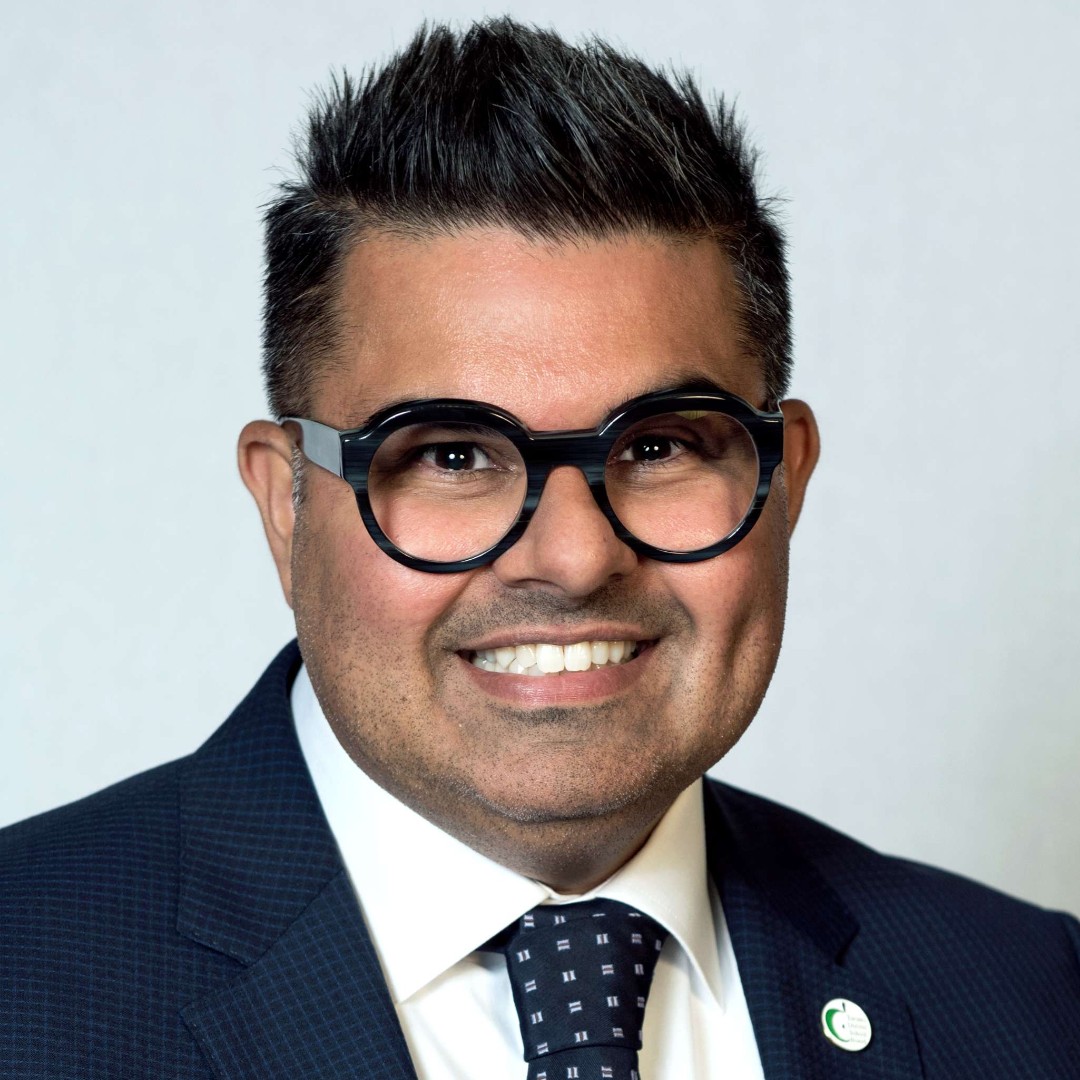 .<a href="/AleemPunja/">Aleem R. Punja</a>, @FCSTorontoMet Disability Studies ’16, shows us that progress comes through collaboration and selfless service. He's breaking barriers and lifting children in care, youth seeking adoption and Indigenous communities. 

More about Aleem: ow.ly/o7cA50V4vbX