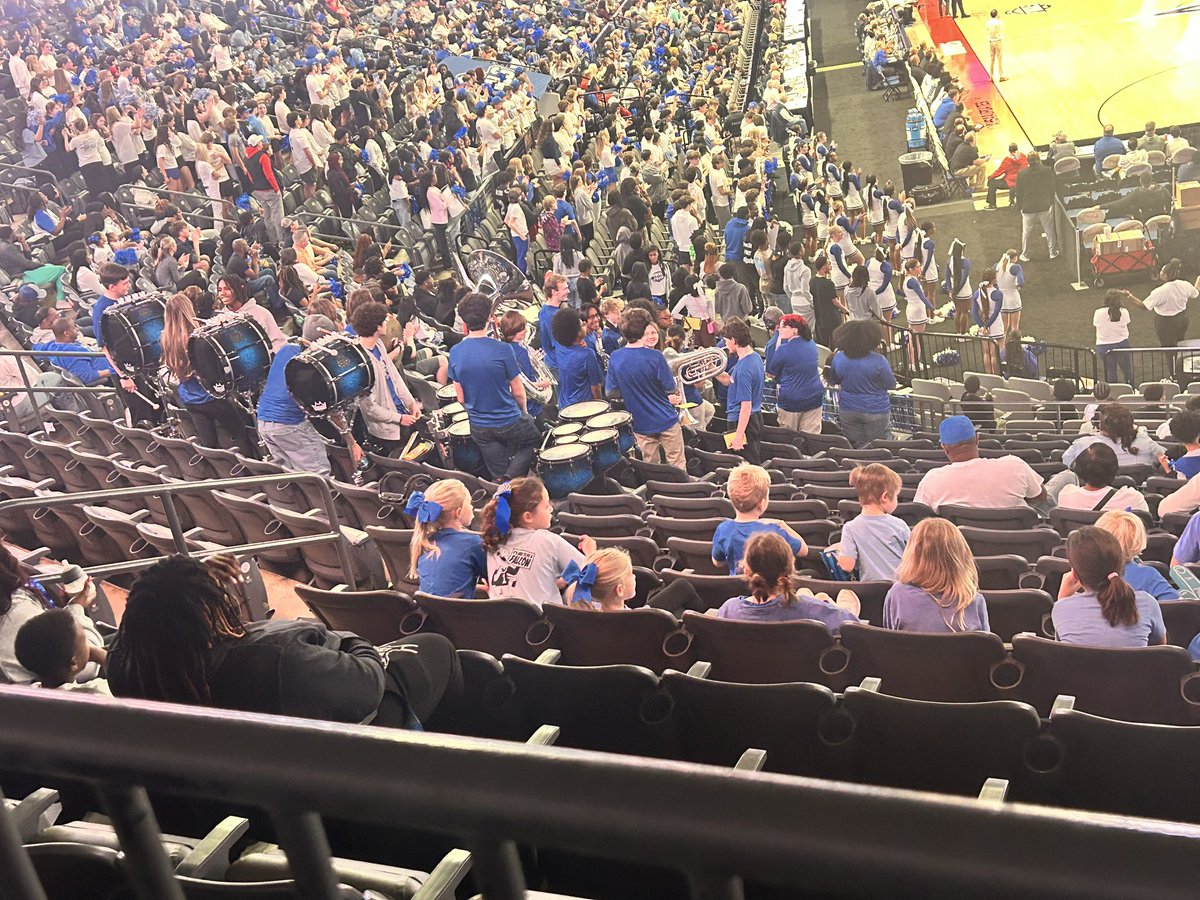 bugynyte1906's tweet photo. Happy to see the Big Blue Falcons Band in attendance at the 
@BJCC  in support of the @fhsfalcons1 @FHSFalconsMBB team today. #fcslearn #yoursystemourcommunityoneflorence #HardWorkPaysOff #IG2BAFF https://t.co/ab72cmKCXk