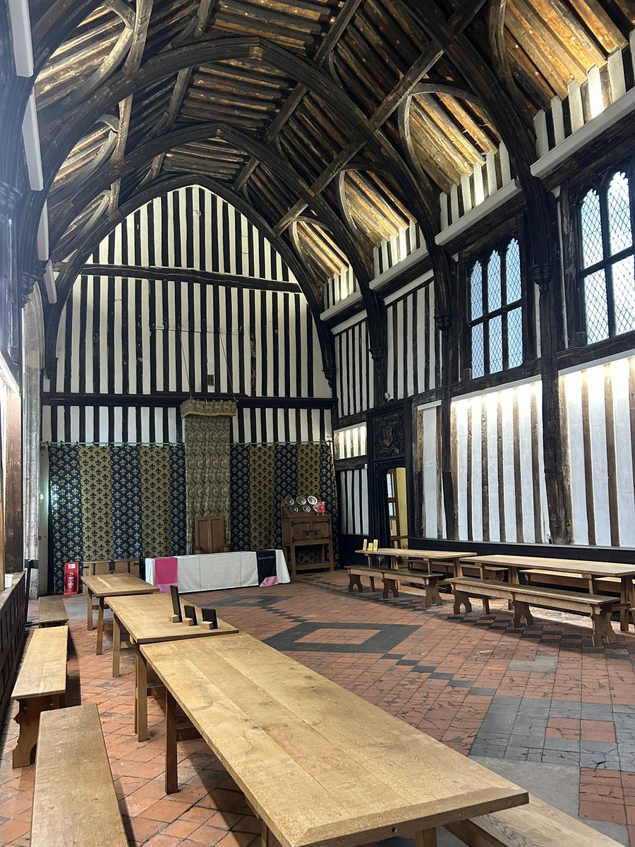 If you love castles, churches, historic buildings or nature, I’d like to know you better. Please follow me here &amp; on Bluesky. Thanks! #Castles #HistoricHouses #History #Churches #NationalTrust #EnglishHeritage 

bsky.app/profile/chrisr…