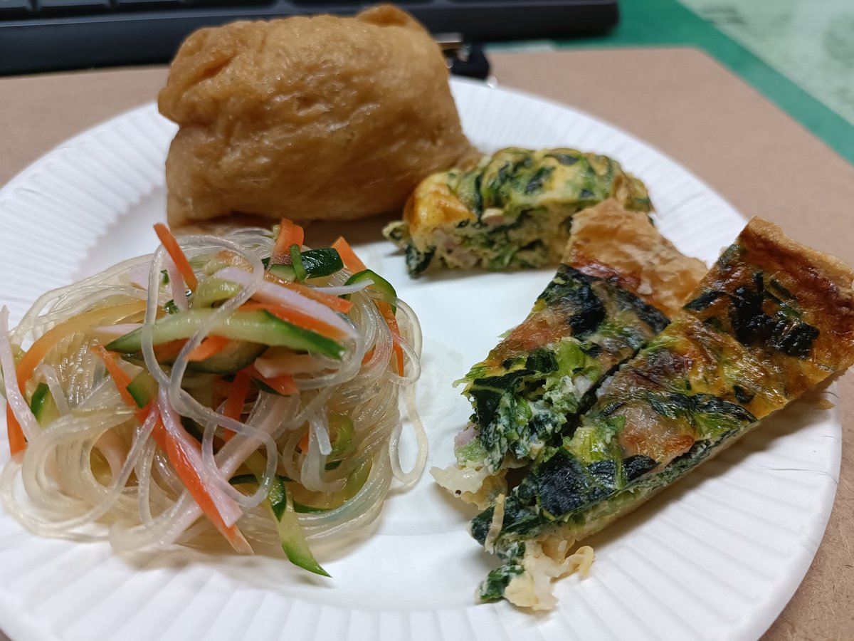 お惣菜の試食〜
うまい！うまい！😋✨
こりゃーどんどん肥えてまうな〜