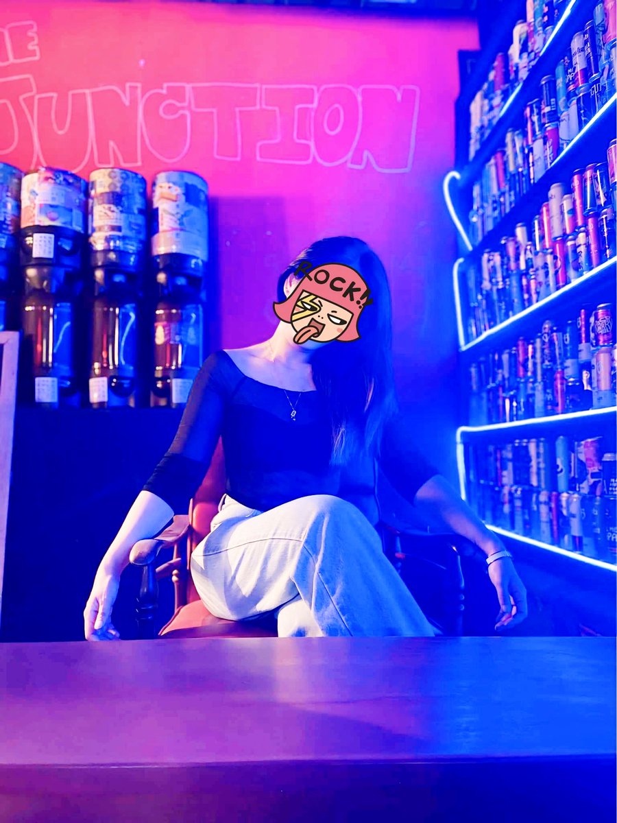 พอถึงวันศุกร์.. ก็อยากออกไปสนุกอีกแย้ววว
"คืนนี้ว่างนะพร้อมออก.. เสื้อผ้าก็พร้อมถอดด้วยค่ะ"☺
#คู่ไม่แลก #คู่แลกไม่แลก #คู่แท้สวิงกิ้ง