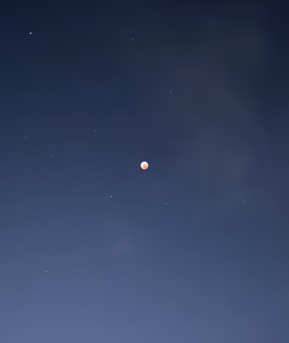 PopBase's tweet image. The rare Blood Moon visible in the sky tonight.
