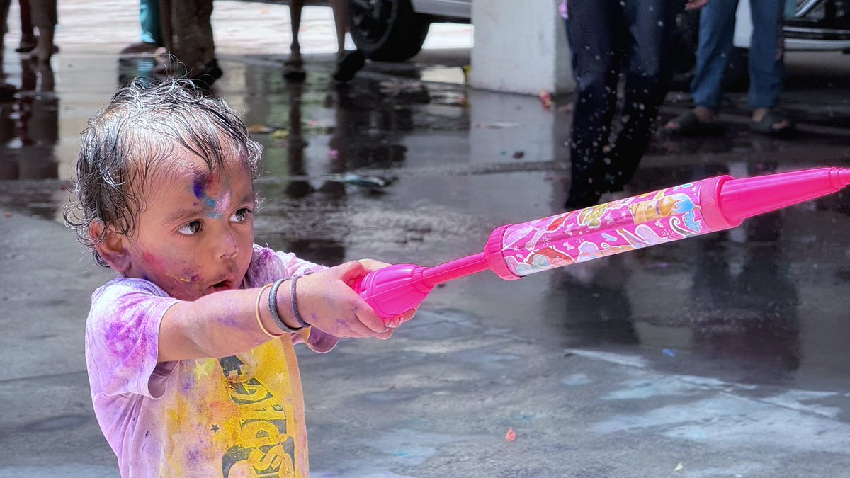Happy Holi..
have a safe Holi..🌈💐🥰

#happyholi2025