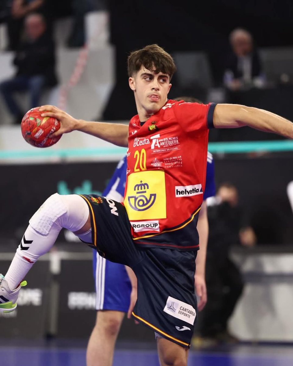 🟡 Nuestro jugador Alex Díaz se encuentra en Francia con la Selección Junior disputando el Torneo Pierre Tiby.