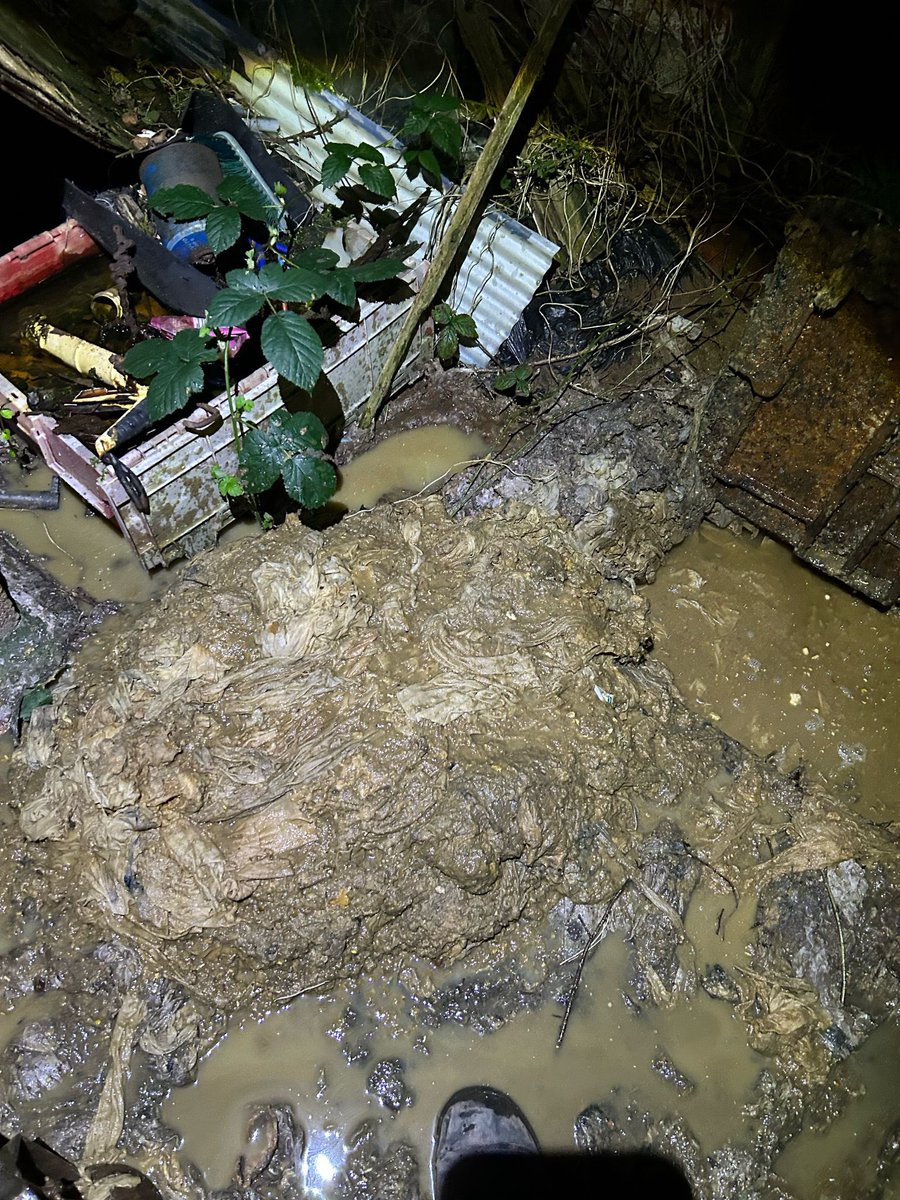 Blocked pipes lead to sewer backups, expensive repairs, and environmental harm.

#SewerHealth #ThinkBeforeYouFlush #EnvironmentalResponsibility