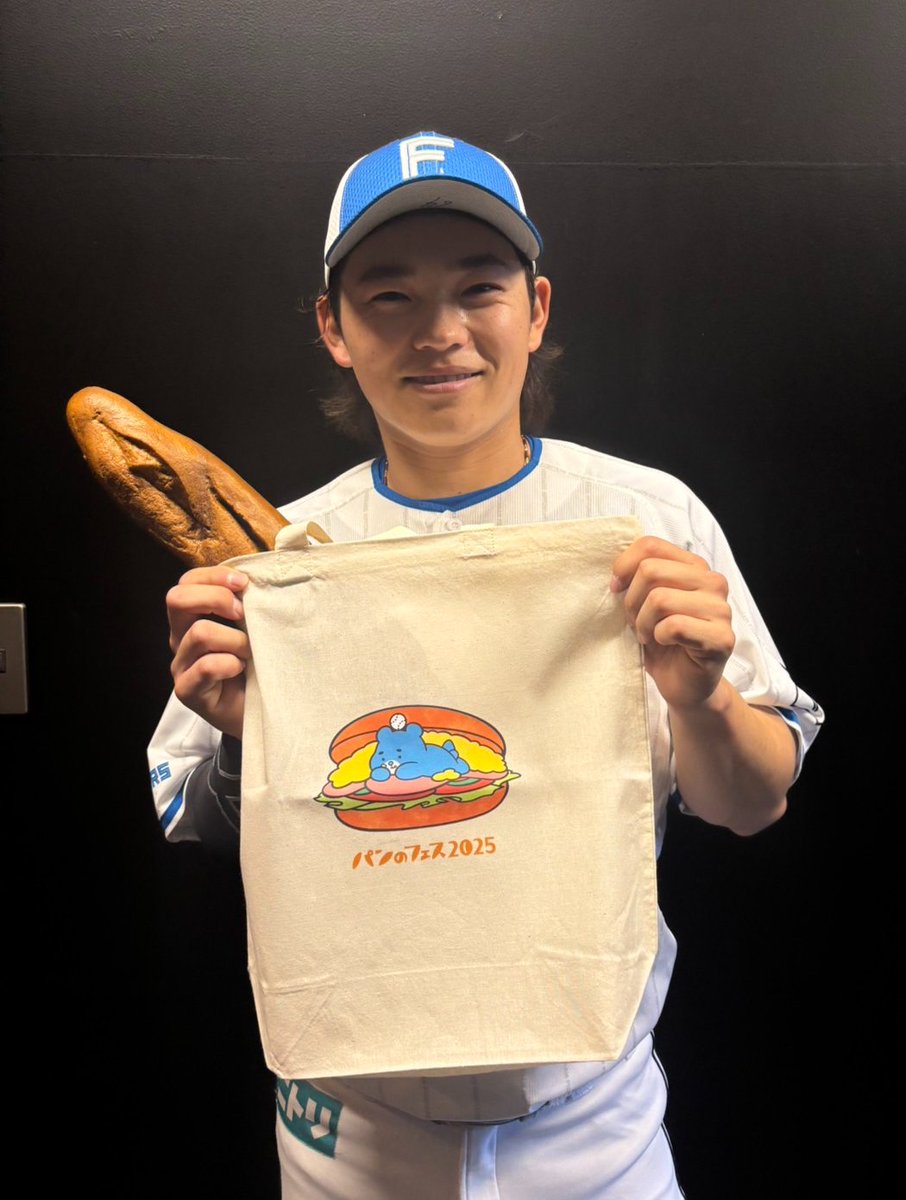 🍞5月はパンのフェス2025🥐 「パンにはさまれてるえふたんがかわいい