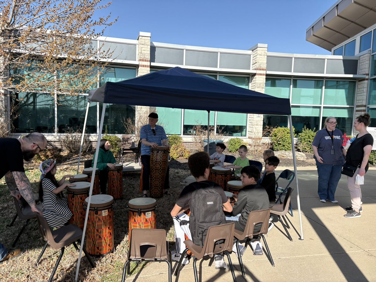 What a wonderful evening <a href="/westportcats/">Westport Wildcats</a> for our Art in the Park events tonight. It was a great evening in our westside community.