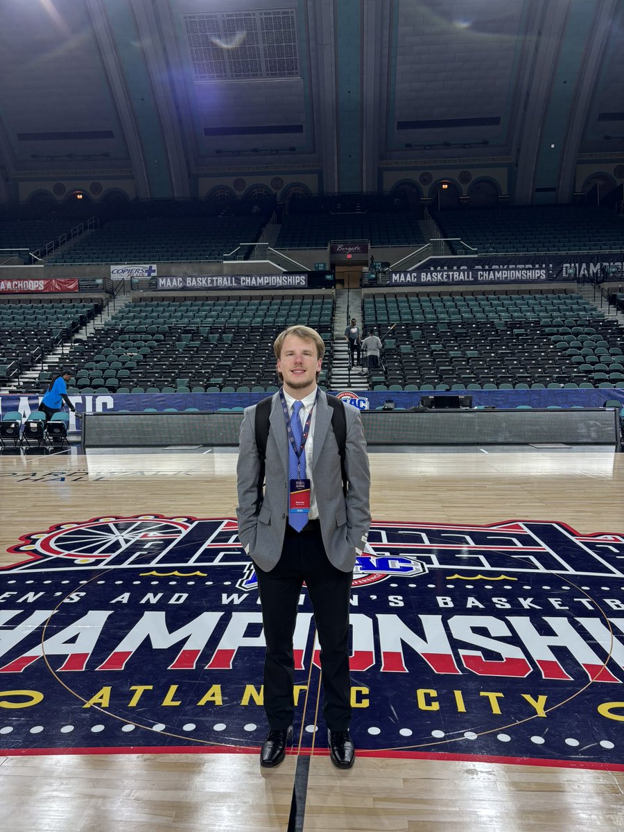 Last story filed covering <a href="/MaristMBB/">Marist Men's Basketball</a> for <a href="/CFMarist/">Center Field</a>. Could not be more grateful for the last two seasons covering this team. 

This has made my dreams come true. 

Thank you to all my editors and team with Center Field and thank you to everyone I’ve interviewed.