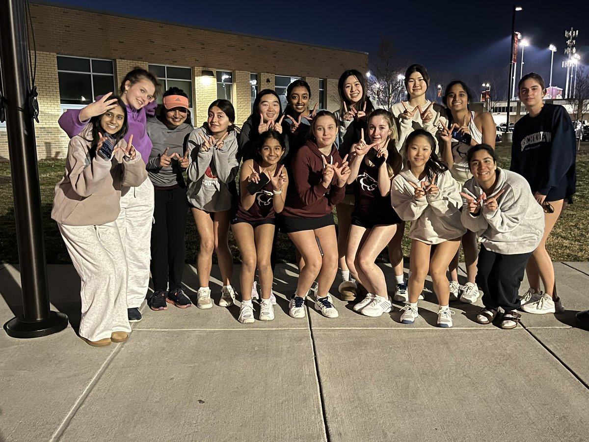 Congratulations to Oakton Girls Tennis with a preseason scrimmage against Langley. Cougars win 6-3. #LetsGoOakton