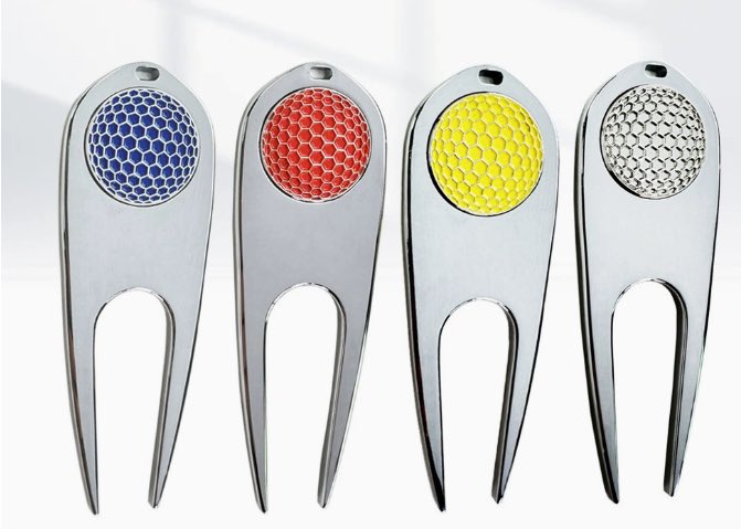 GolfGifts_'s tweet photo. Stock silver zinc alloy divot tools, with 4 colors ball markers can be chosen. Do you like it? #golf #golfer #golfaddict #golflife #golfcourse #golfswing #golfclub #golfshoes #golfglove #golfcart #golfbag #golfball #golfdivottoo #golftee #golfhat #golfhashtagoverload #hatclip https://t.co/1UI7cdDuT4