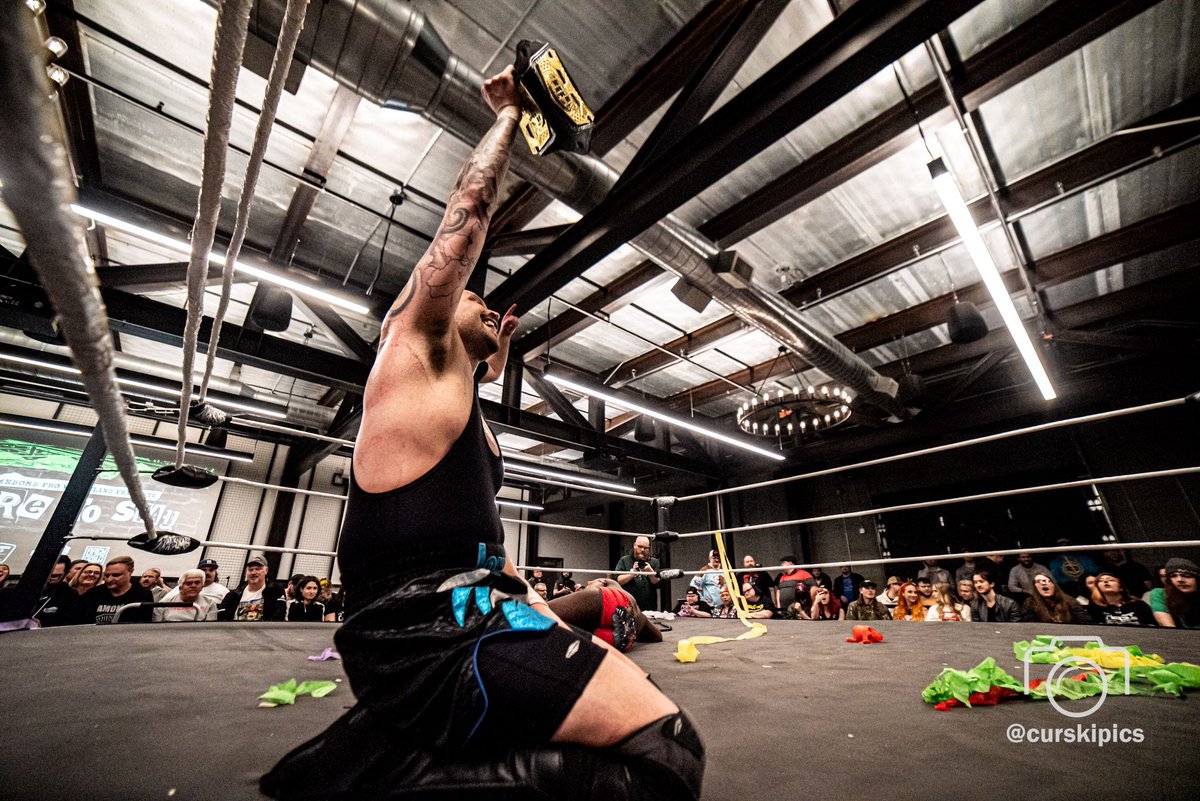 CurskiPics's tweet photo. Tonight at @TimebombPro, @fungodJordan retains the championship in a no DQ match over @frontmanjah

#timebombpro #jordan #jahc #wrestling #prowrestling #fargo #photography #pentax https://t.co/RSeLzn7xXK