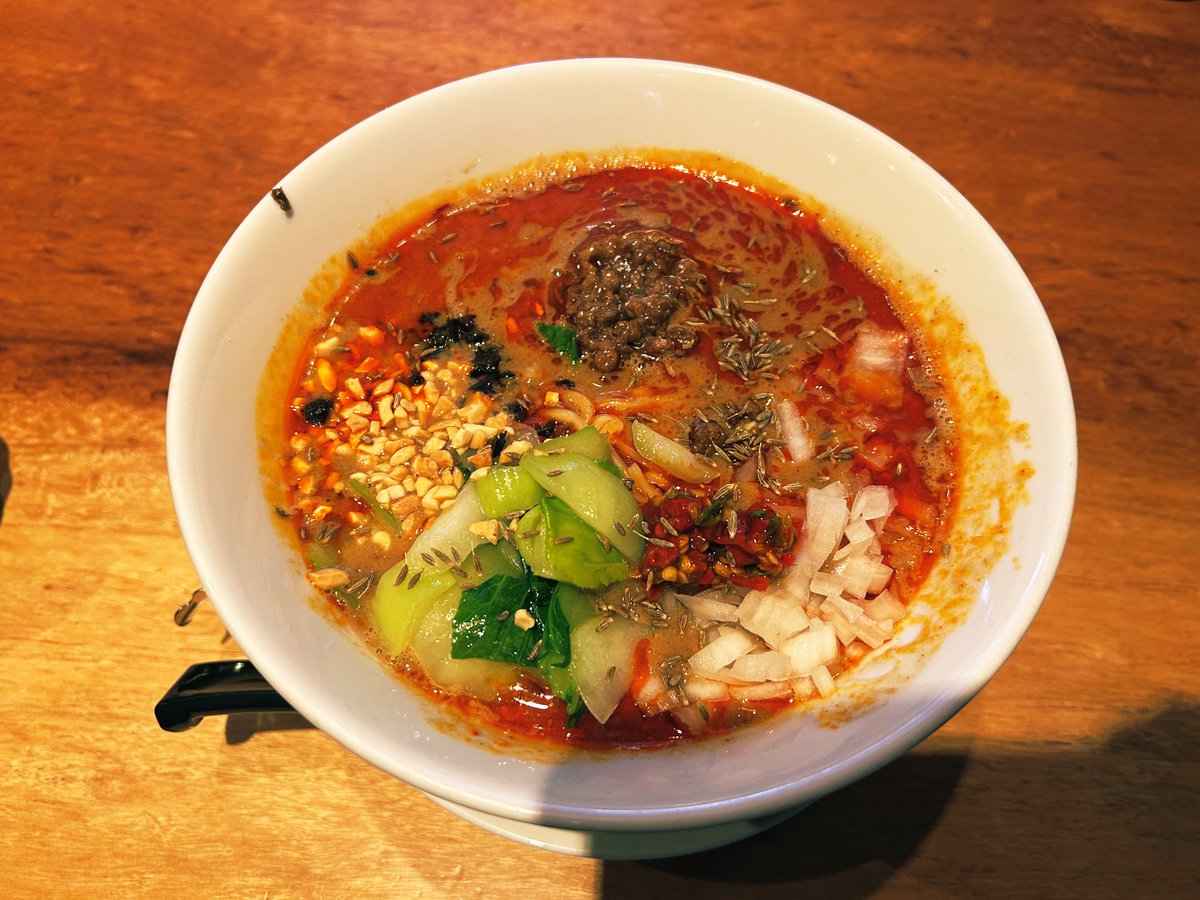 ngrkcl's tweet image. 珍しく同僚とラーメンランチ。おしゃべりに夢中で先にインスリン打てず今爆上がり。安定の美味しさ。
#赤い鯨