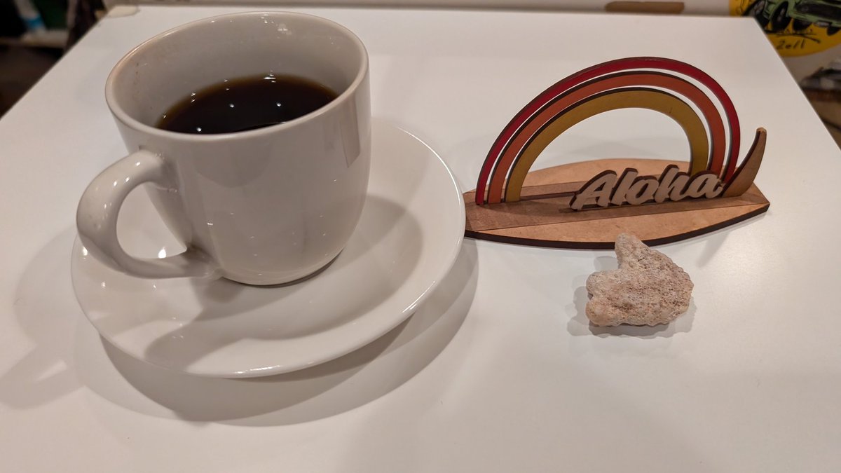 melodyosaka's tweet photo. Aloha🌞心斎橋でハワイのフレーバーコーヒー☕ビール🍺が飲めるCD SHOP💿週末金曜日はええ陽気や。今日も夜10時まで営業しとります。お薦めフレーバーコーヒーは“バニラ”でご来店お待ちしています😊
#TheMELODY.
#CDSHOP
#ハワイアンフレーバーコーヒ
#心斎橋ハワイアン https://t.co/ex5CyUnCXu