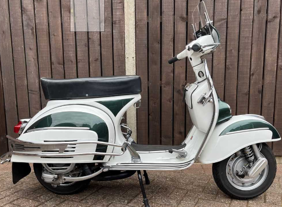 I want to re-build my 180SS replicating Eddy Grimstead one. If possible, please send me as many pictures as possible so i can study. Suggestions are welcome where to buy front light kits and accessories. thank you! 
#180SS #vespa <a href="/piaggio/">Piaggio</a> @modsnscooters <a href="/70sMod/">Modern World</a> <a href="/Modfatherlondon/">Modfather London</a>
