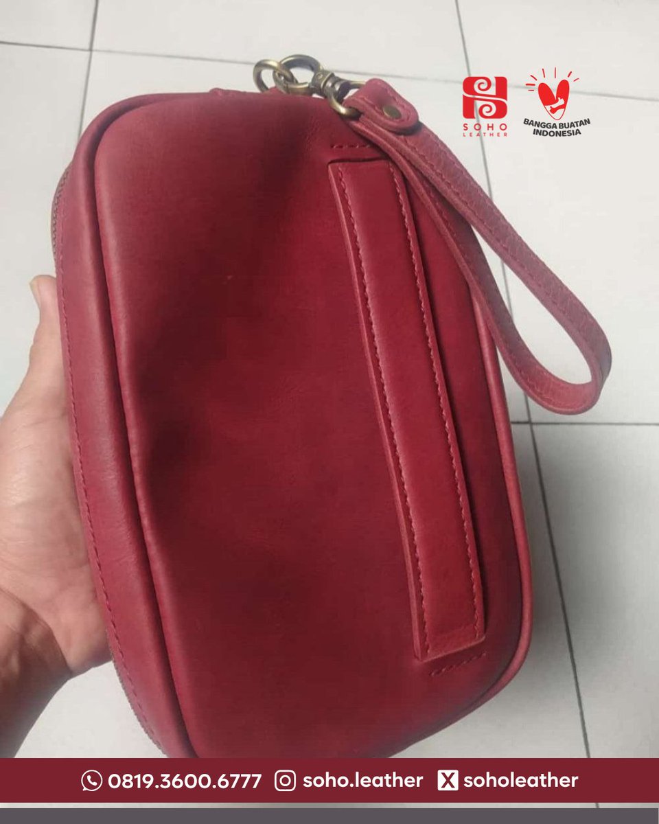 rndhtshnt's tweet image. READY STOCK 1 pcs - JALU POUCH - UNISEX

Berbahan kulit crazy horse merah maroon, siap kirim dari Yogyakarta. 

Jahit tangan manual ; muat untuk hp, dompet, kunci kendaraan. Buat dibawa meeting pas, buat berkunjung ke sanak saudara juga oke. 

Info pemesanan 0819.3600.6777 😍