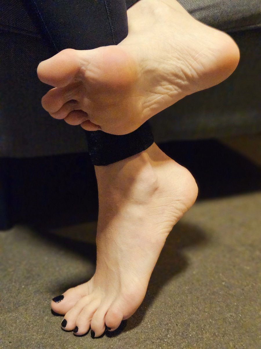 Can you imagine how soft these soles are? 
#footfetısh #feetfetısh
<a href="/rt_feet/">Feet RT PROMO 💯K</a> <a href="/Casualfeet1/">Casualfeet</a> <a href="/SolesFeet_rt/">Soles Feet 👣 | RT</a> <a href="/SolesinDahood/">🔪🎃👣SOLES IN DA HOOD👣🎃🔪</a> <a href="/FeetForumArea/">Foot Fetish Forum</a> <a href="/user385u/">RT Femdom & Feet models</a>
