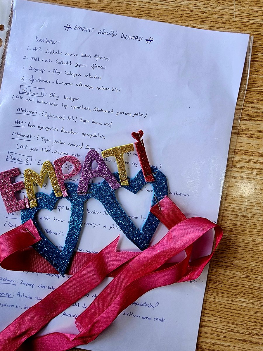 Ortaokul kademesinde yerel hedefimiz olan iletişim becerileri kapsamında, öğrencilerimizle 'Empati Gözlüğü' draması gerçekleştirildi. <a href="/bigepurfa/">BAŞARIYI İZLEME VE GELİŞTİRME PROJESİ</a> <a href="/HaliliyeMem/">Haliliye İlçe Milli Eğitim Müdürlüğü</a>
#iletişimbecerileri
