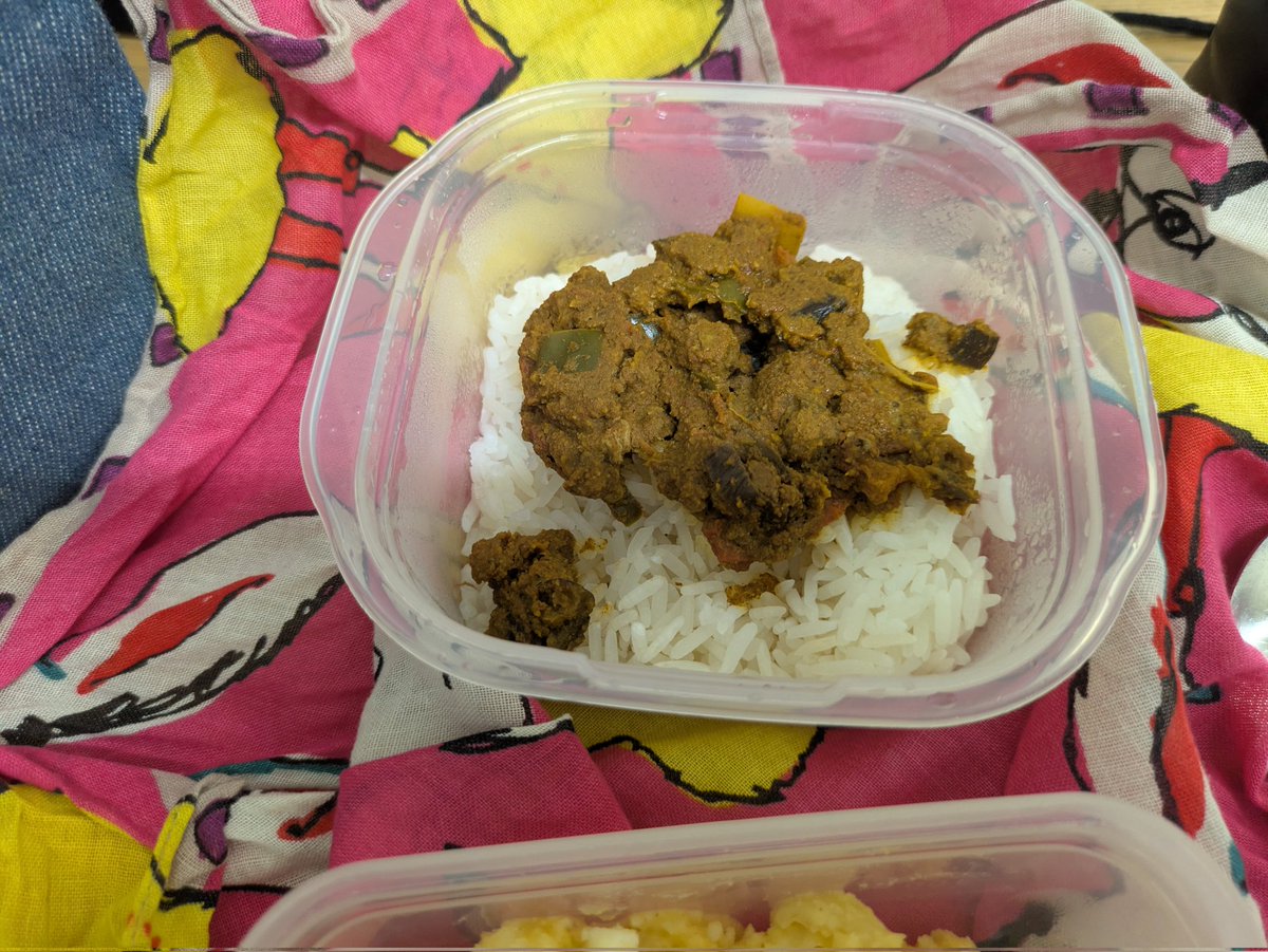 cinamon52688970's tweet image. 無水カレー172日目🍛🍛
#ダイエット垢さんと繋がりたい 
#ダイエットのモチベーション 
#ダイエット一緒に頑張ってくれる人RT 
#ダイエッターさんと繋がりたい 
#ダイエット仲間募集中 
#無水カレー
#ポテト
#じゃがいも
#メークイン
#玄米
#ジャスミン米