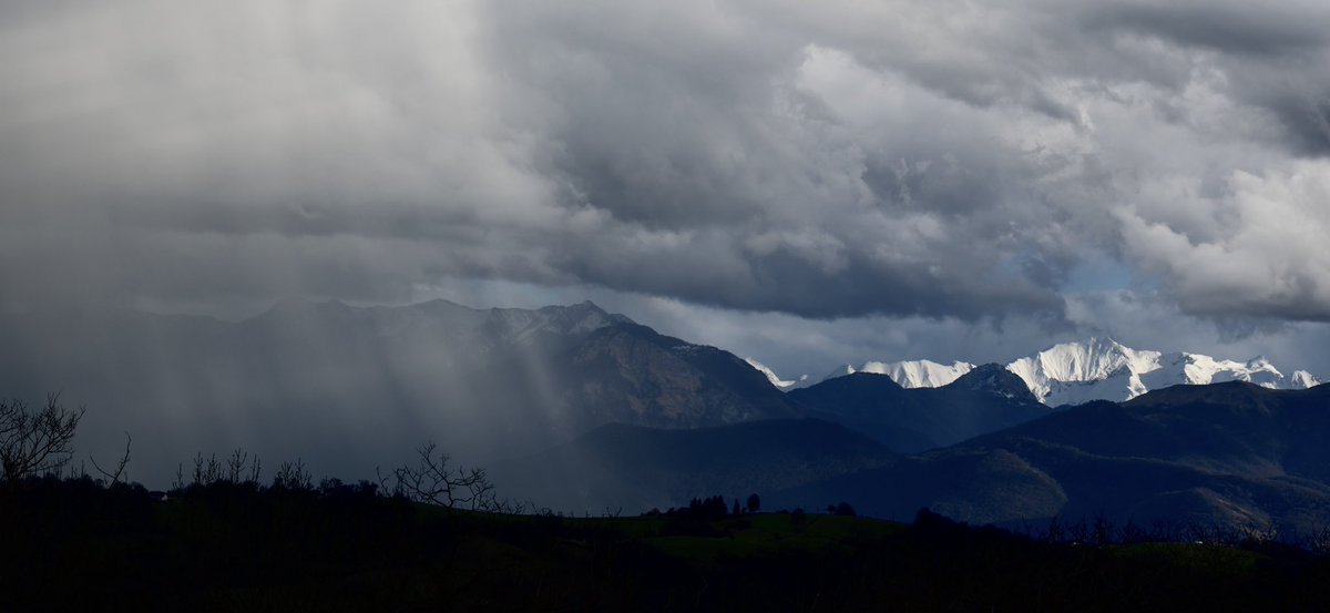 marulier's tweet photo. Vivre en Béarn.. https://t.co/aJsfmH0mlm