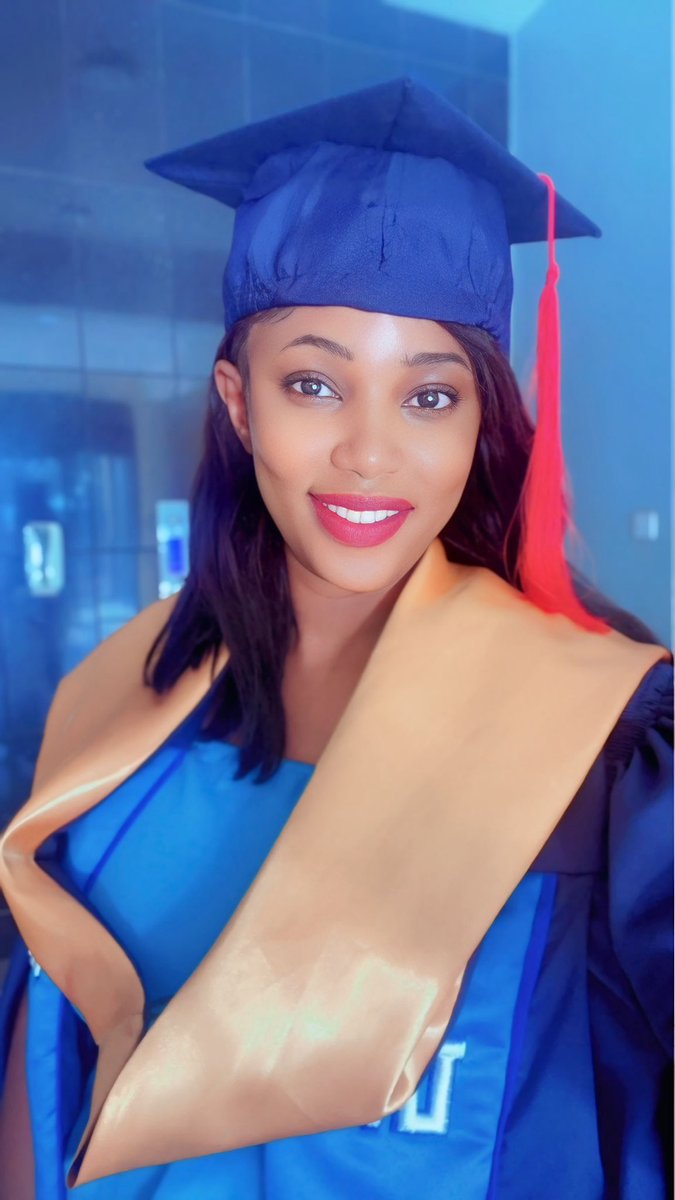 Korithehost's tweet image. Late nights, hard work, &amp;amp;unwavering determination this journey has not been easy.Today, I proudly graduate with my Master’s degree in Business administration A testament to growth, resilience, and the power of perseverance. Onward to new heights #MastersDegree #Grad