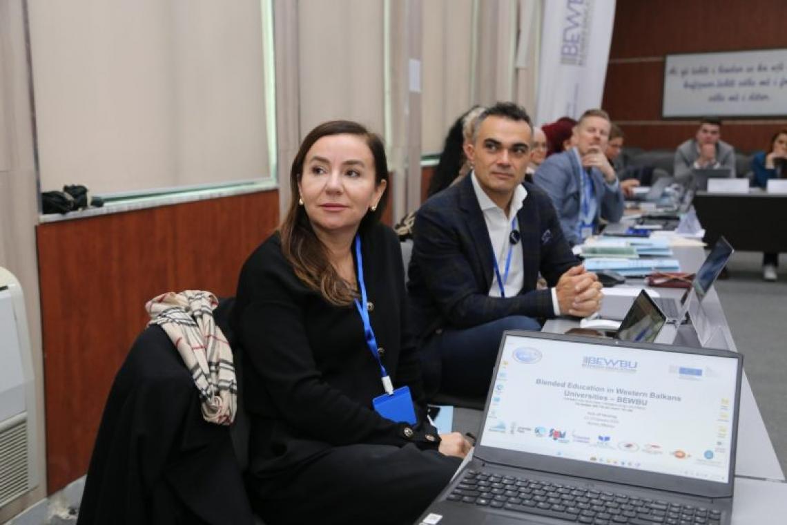 🌍📚 Innovación educativa sin fronteras

#unileon a través de su grupo de investigación Edutools, es parte del proyecto BEWBU, que impulsa la modernización de la educación superior en los Balcanes Occidentales. 🔗💻

unileon.es/noticias/la-un…